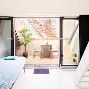 Beautiful Terrace In The Heart Of Appartement